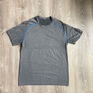 Lululemon Metal Vent Tech Shorts Sleeve